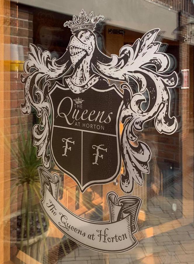The Queens At Horton Телфорд Екстериор снимка